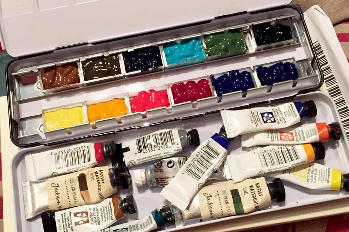 Watercolour sets for urban sketching